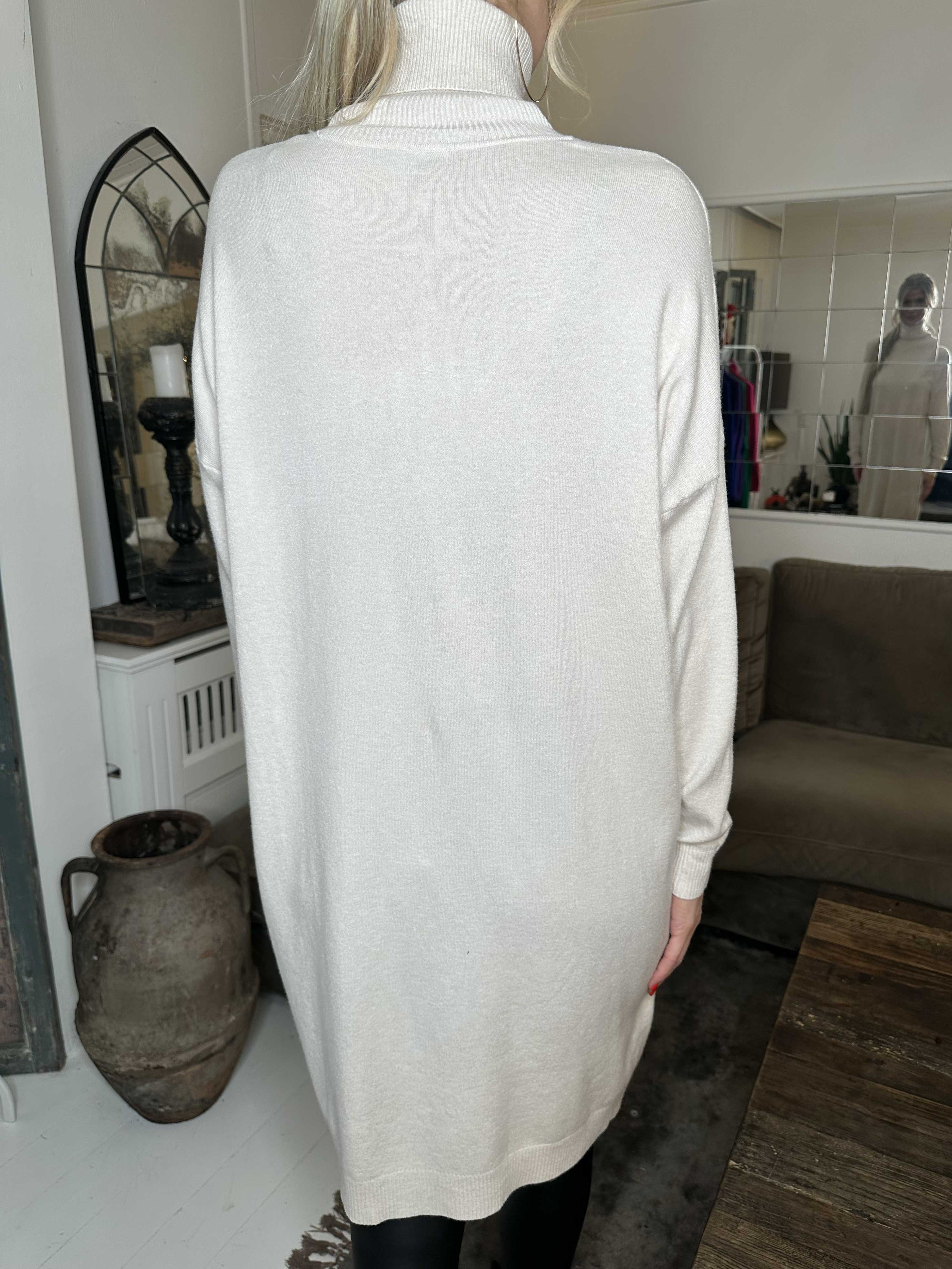 Elmira - Meget blød strikkjole i elastiskstof